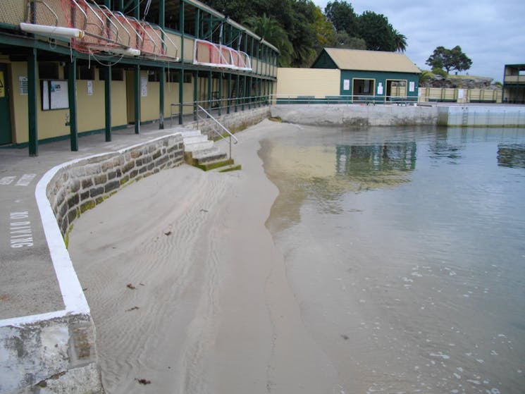 Dawn Fraser Baths