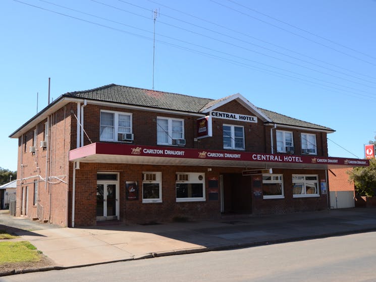 Central Hotel Ungarie NSW Holidays & Things to Do