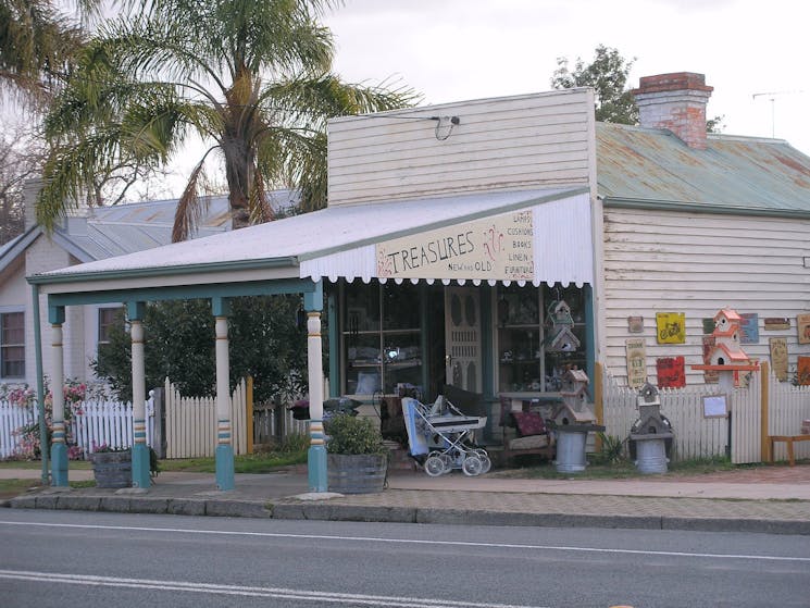 Lady Gails Bookshop Holbrook