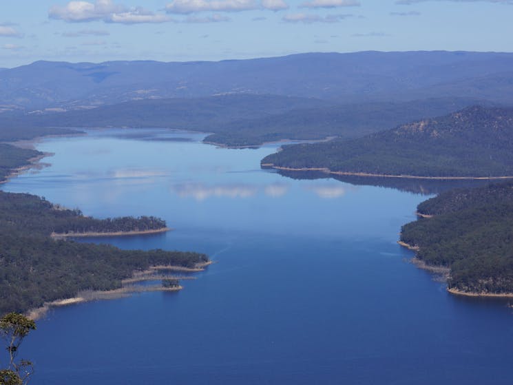 Lake in Blue Mountains from lookout