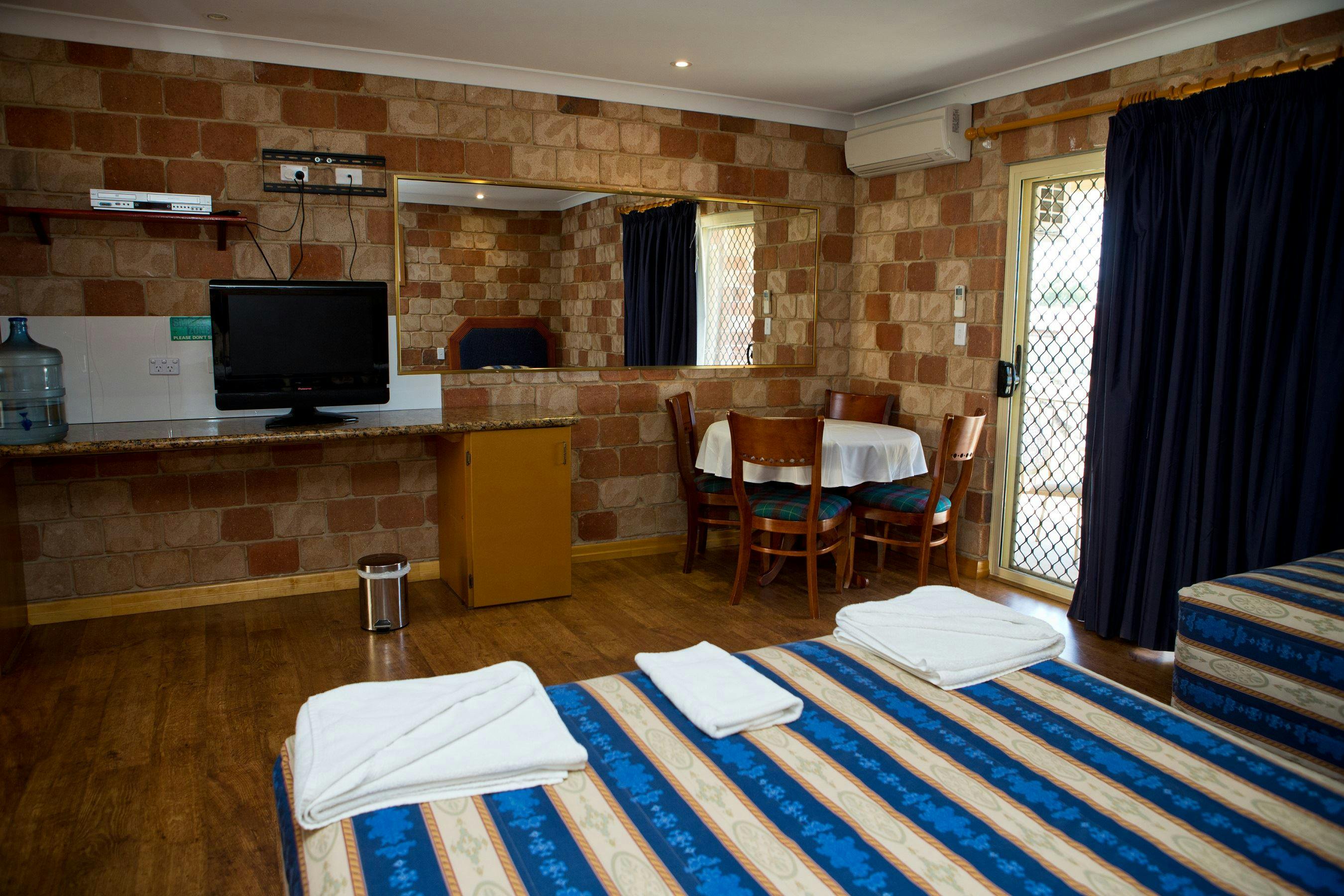 Eastern One Bedroom Suite