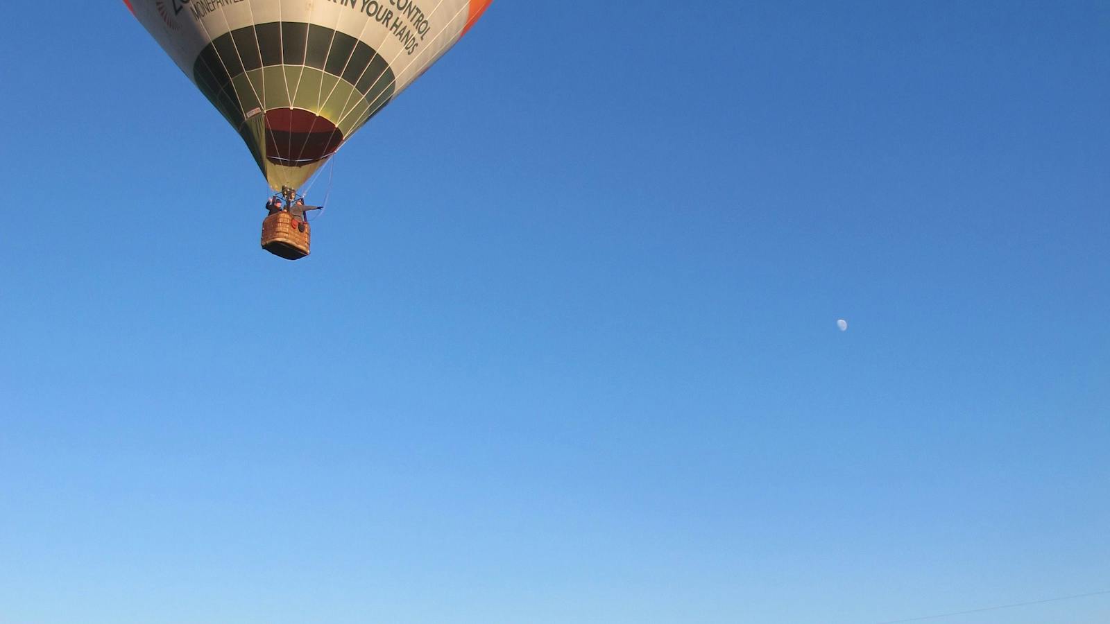 Hot air balloon launch at Daylesford