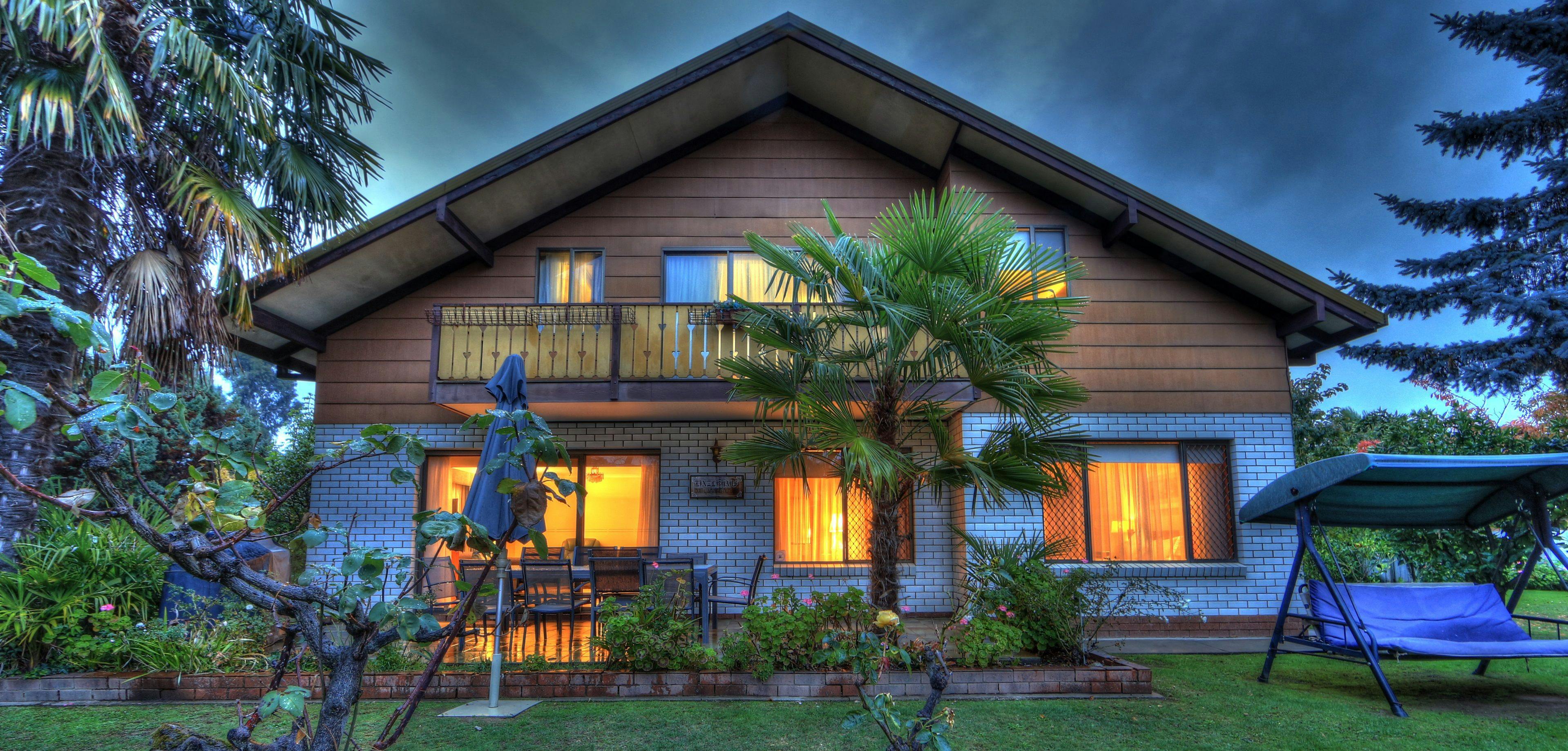 Lakeside Chalet Victoria's High Country