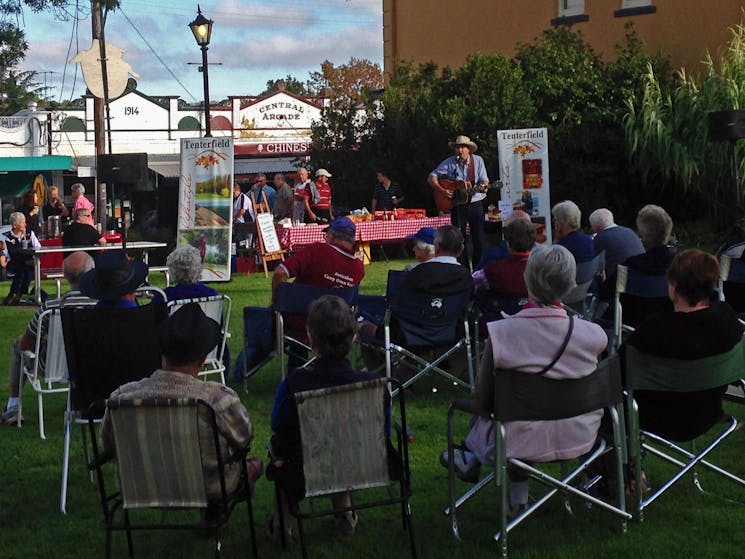 Breakfast in the Park - Oracles of the Bush