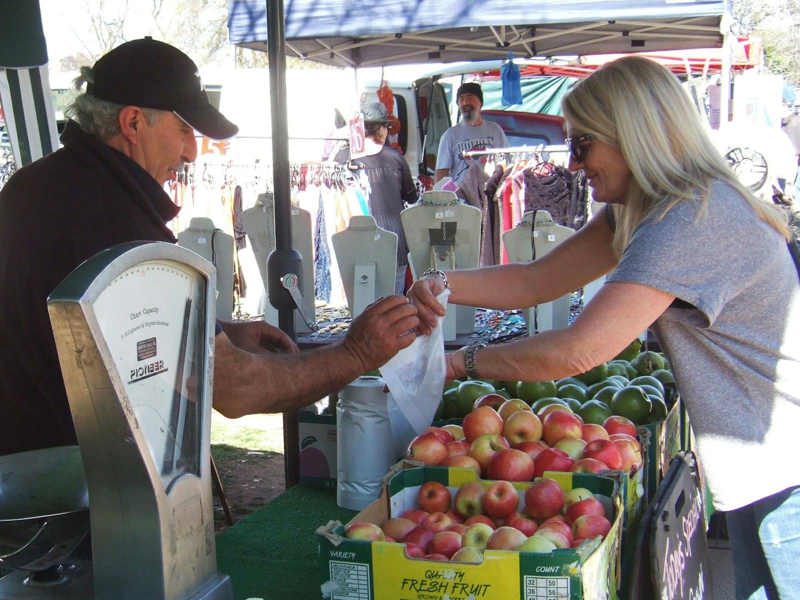 fresh produce at Violet Town Market