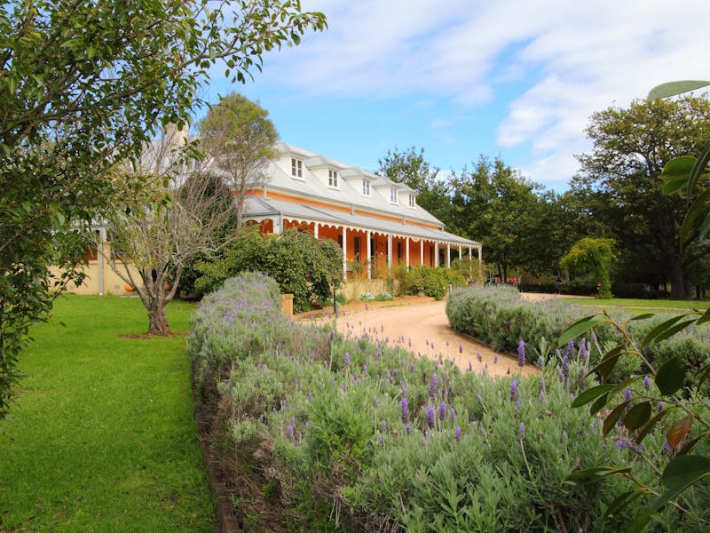 Fitzroy Inn Historic Retreat Mittagong NSW Holidays &