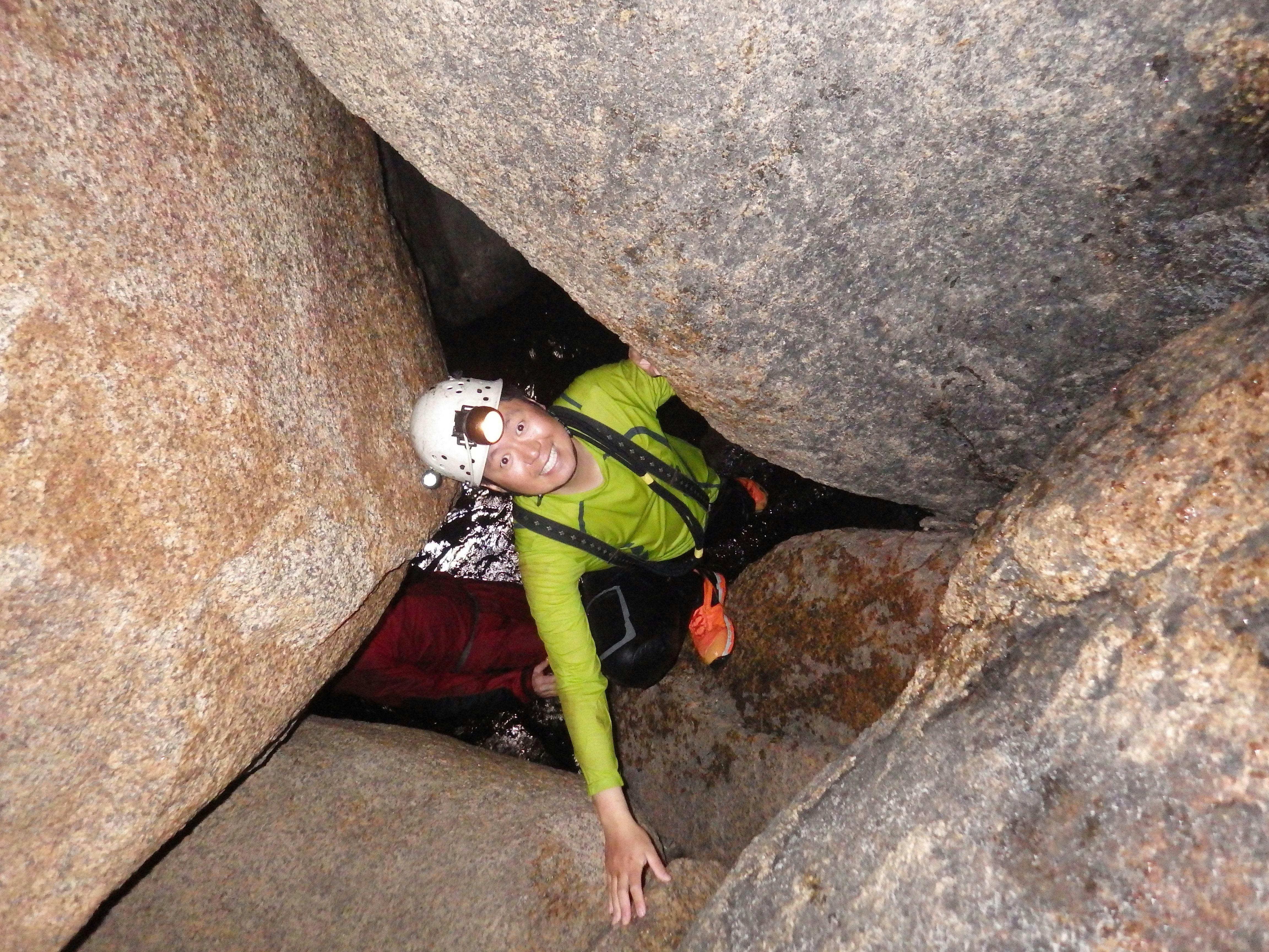 Caving throughThe Underground River 