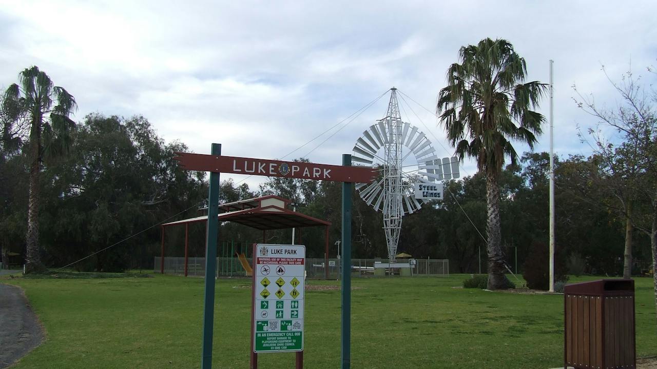 Luke Park and Jerilderie Lake