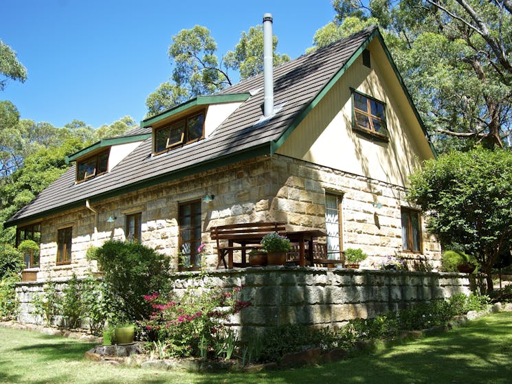 Rose Lindsay Cottage