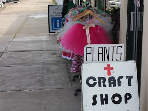 卡尔凯恩红十字会工艺品店