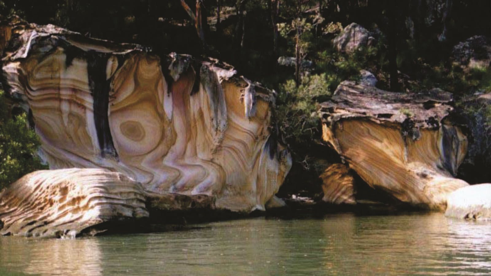 Hawkesbury Expeditions and Charters