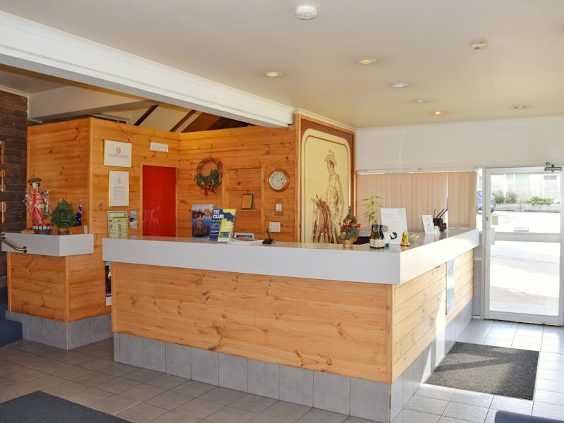 Countyman Motor Inn
