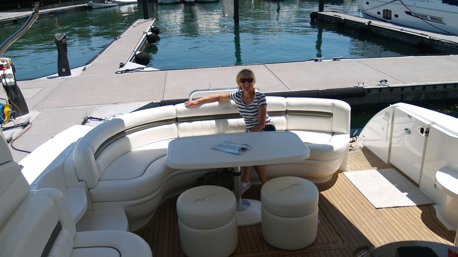 Luxury motor cruise Sydney harbour cruise