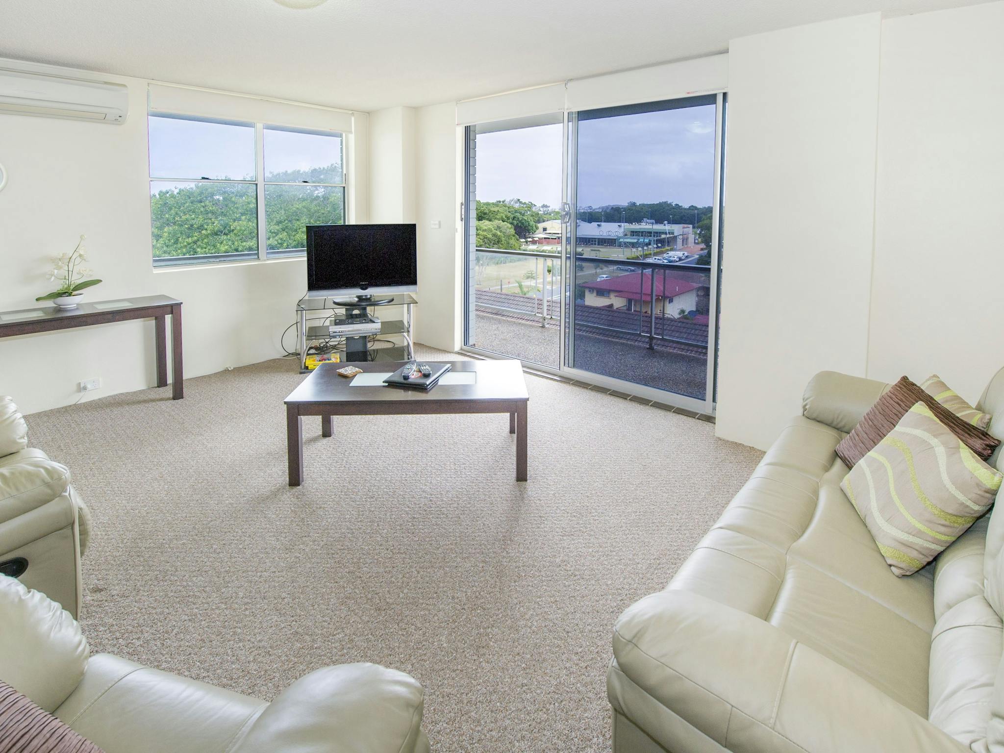 Tradewinds Apartments