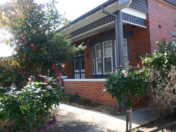 Primrose Cottage Albury Wodonga Visitnsw Com