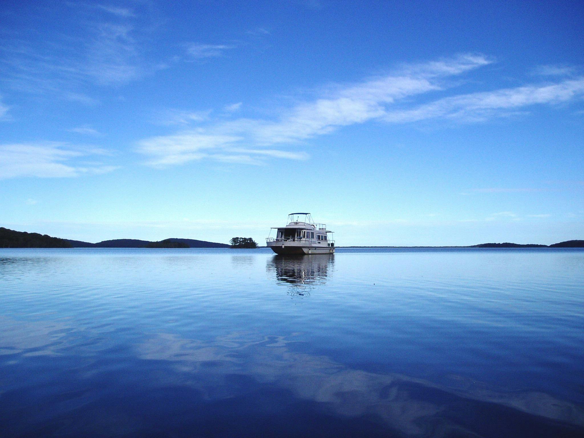 Myall Lakes Getaway Houseboats