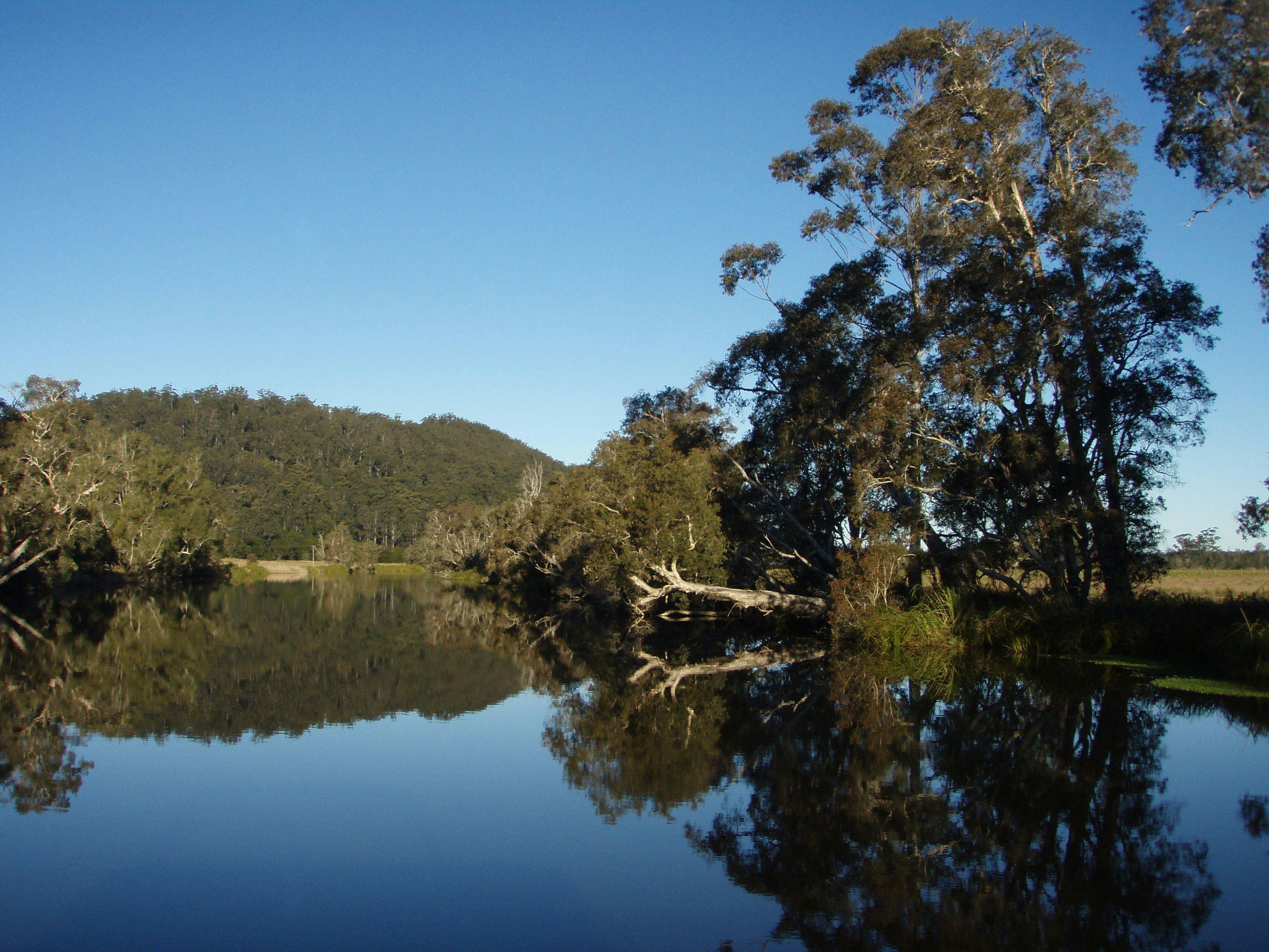 Luxury Houseboat Hire