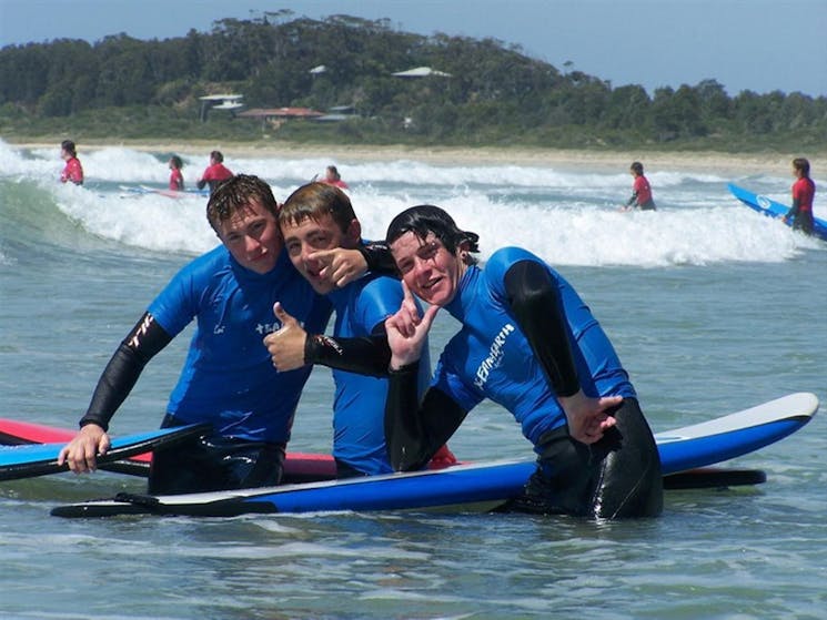 Why not surf with your mates