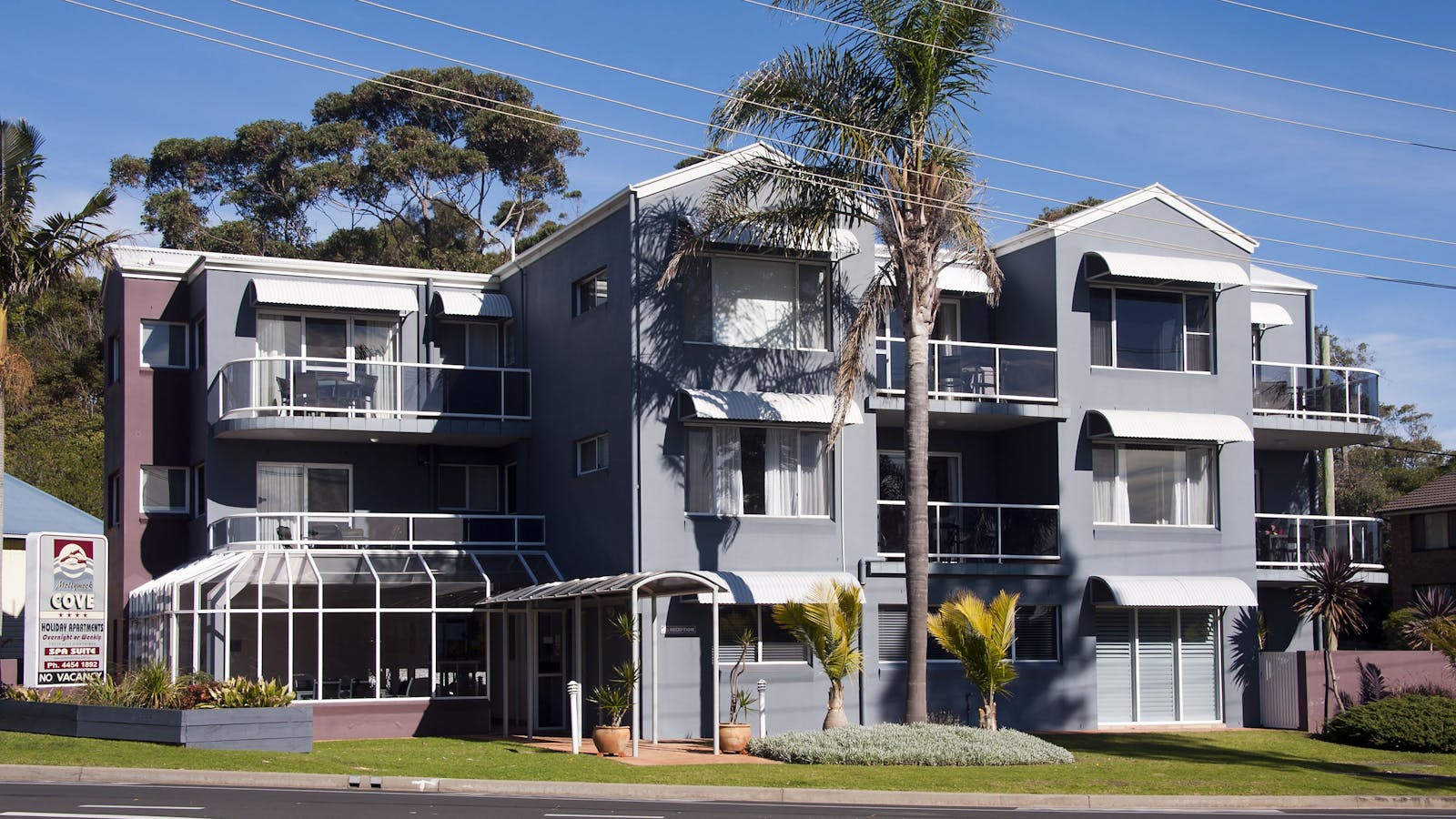 Exterior of Mollymook Cove Apartments