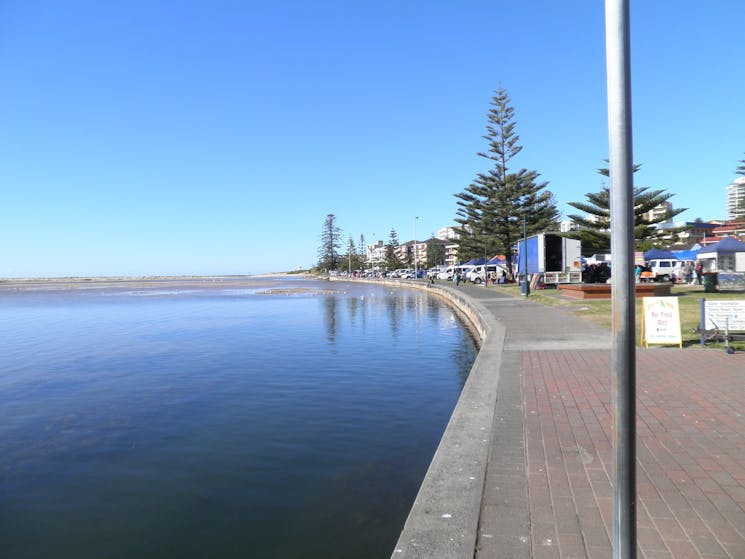 The Entrance Coast to Lake Walk