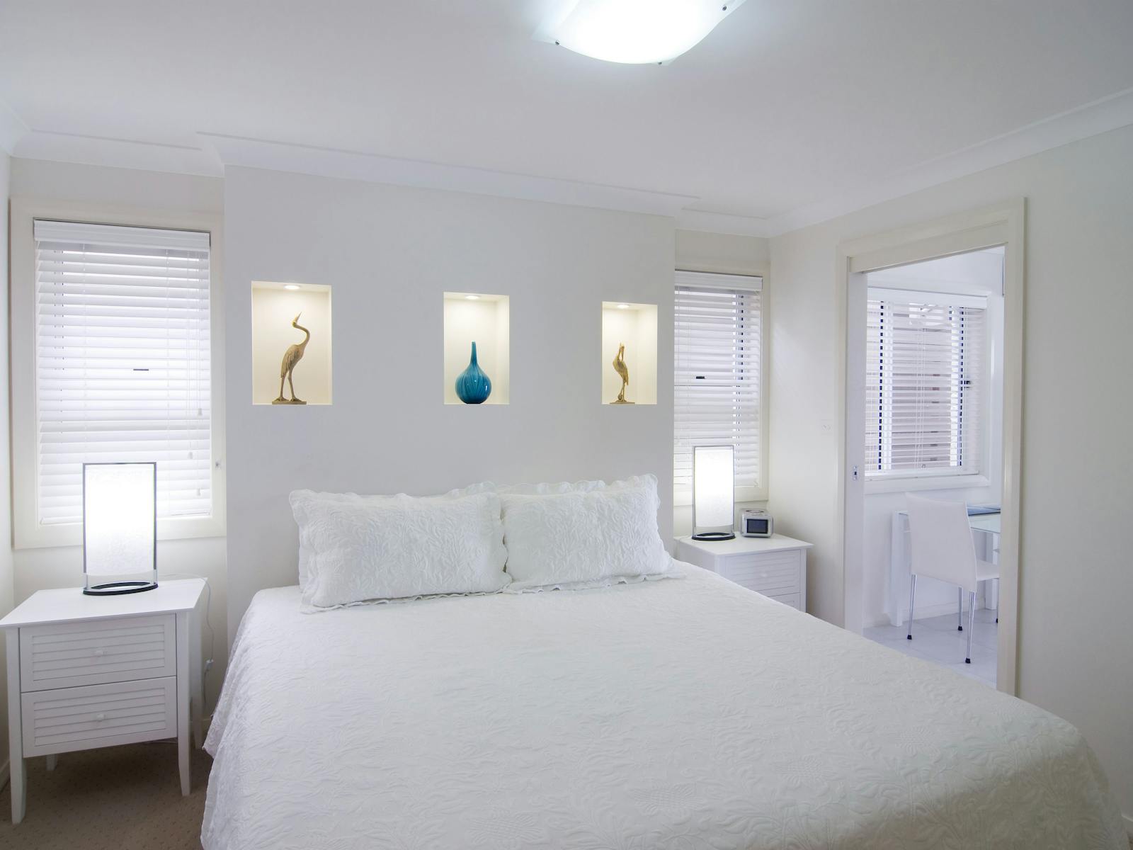 Luxurious King Size Bed