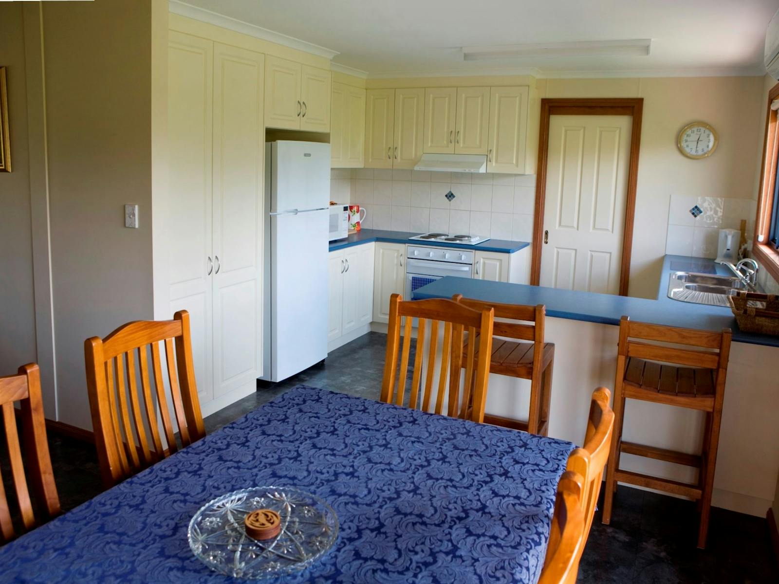 Ribbonwood Cottages