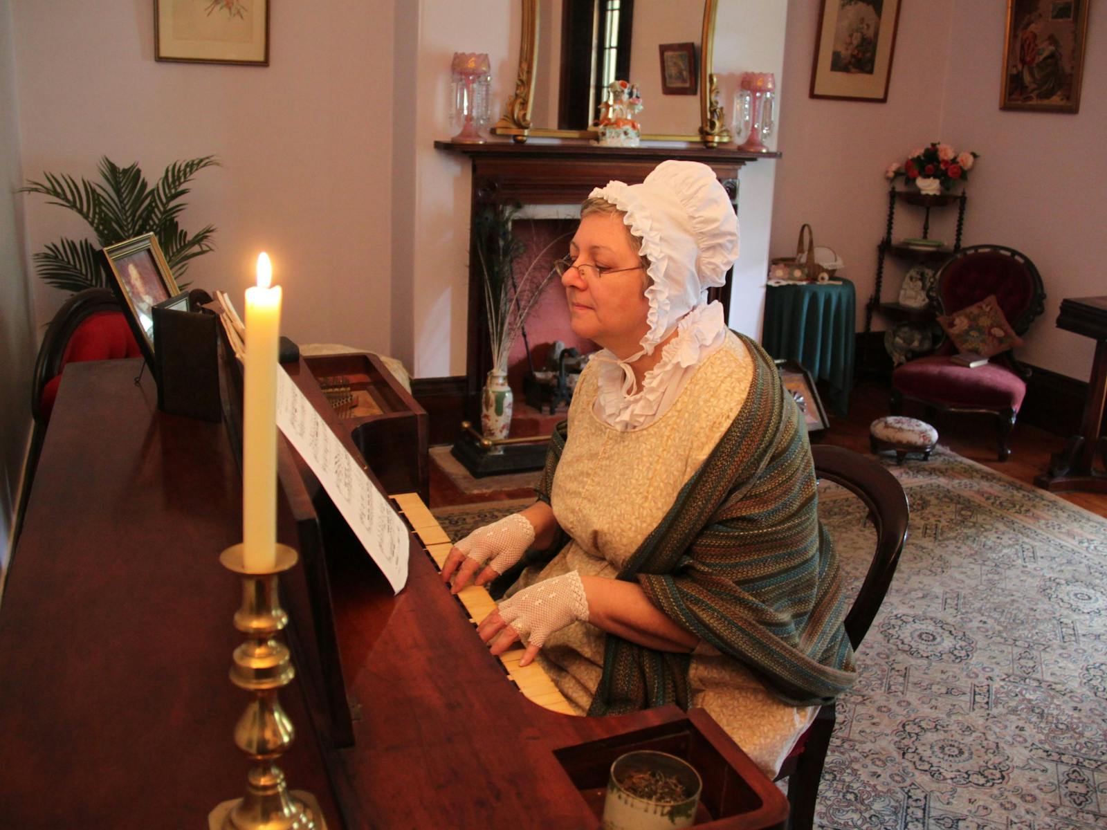 Broadwood piano being played