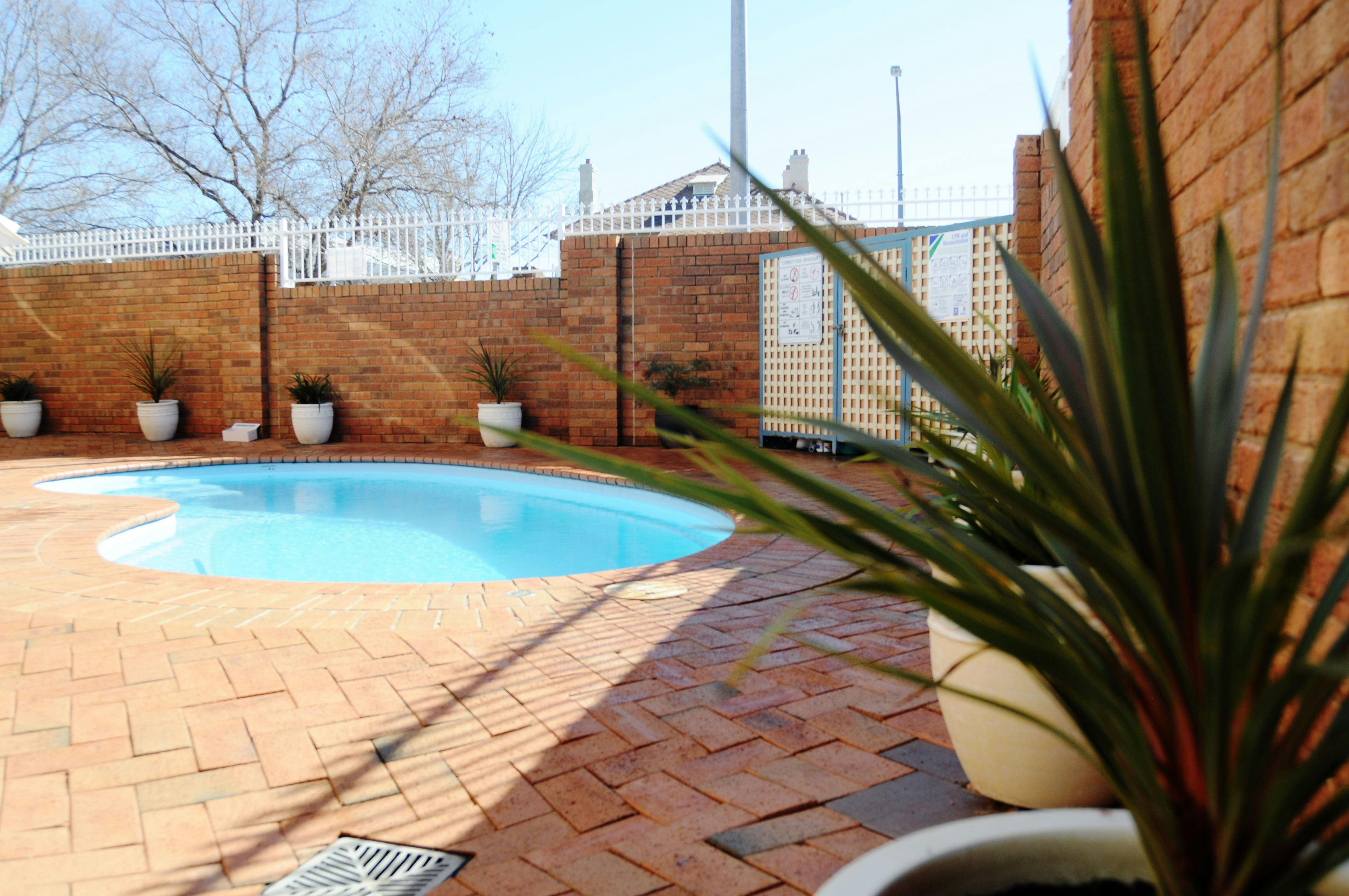 達博RSL俱樂部汽車旅館