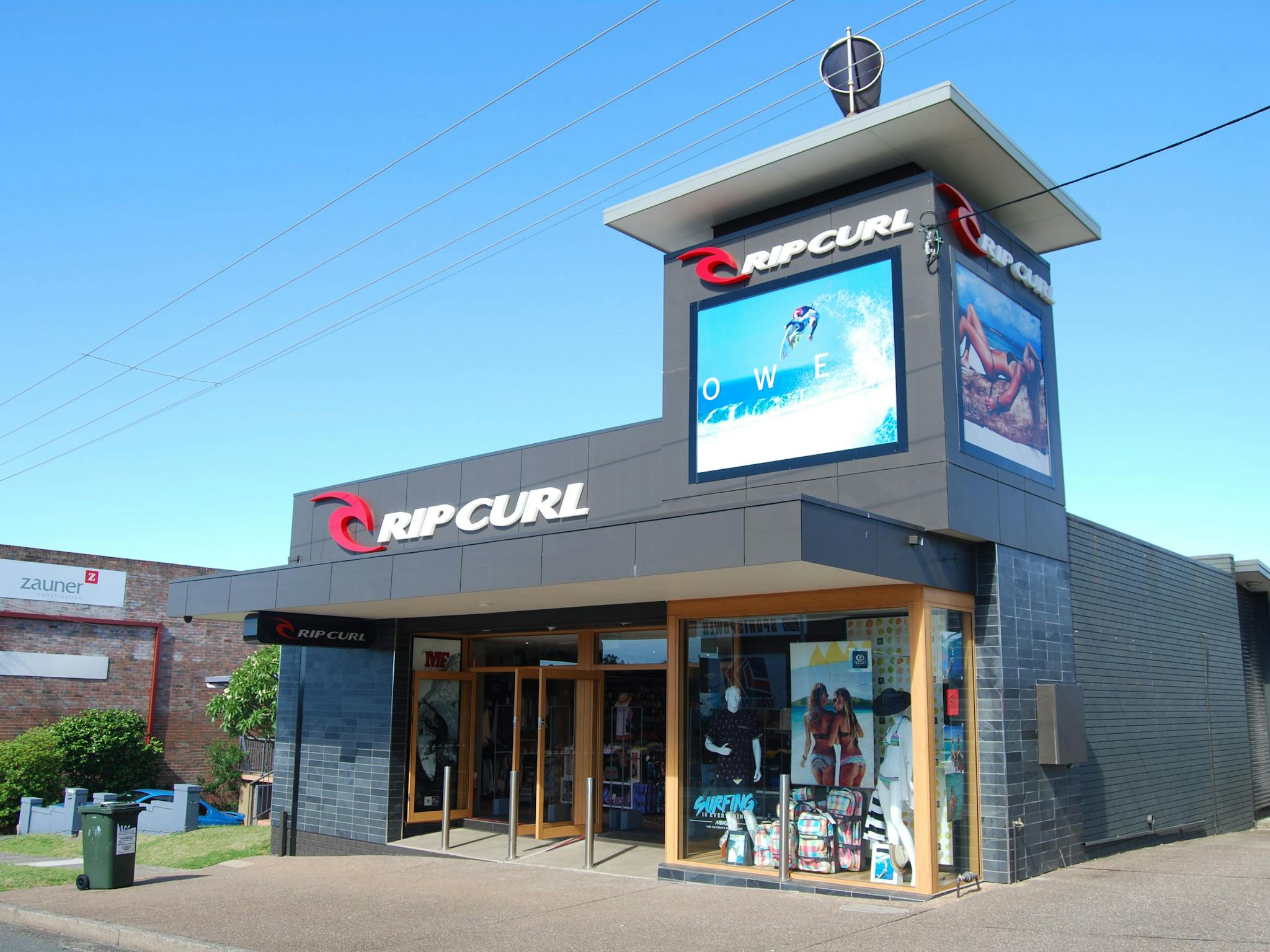 Rip Curl Ulladulla SUP and Surfboard Hire NSW Holidays Accommodation Things to Do Attractions and Events