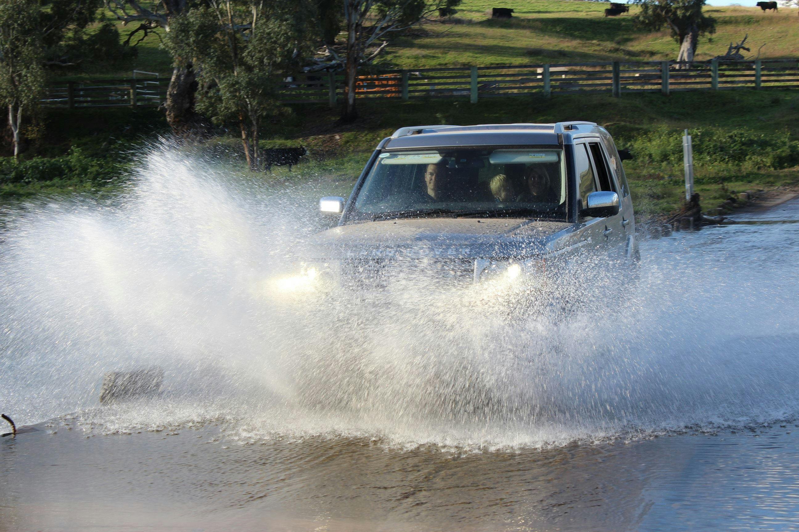 Simmo's 4WD tag a long tours