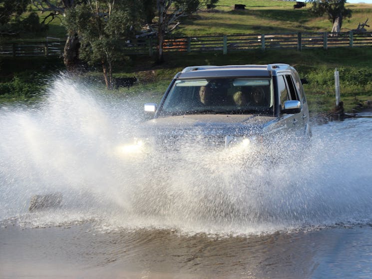 Simmo's 4WD tag a long tours