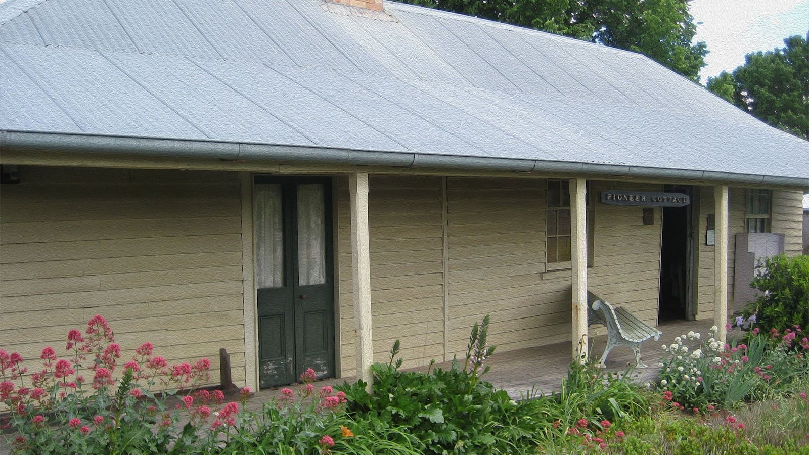 Pioneer Cottage and Museum