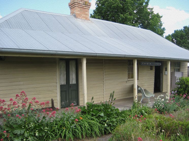 Pioneer Cottage and Museum