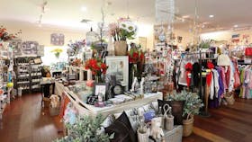 Hunter Valley Gardens Shopping Village