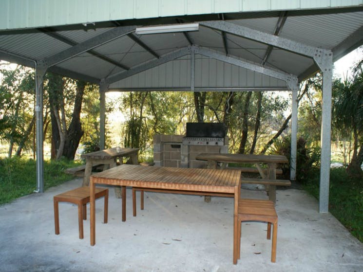 Tyndale Tourist Park and Roadhouse NSW Holidays &