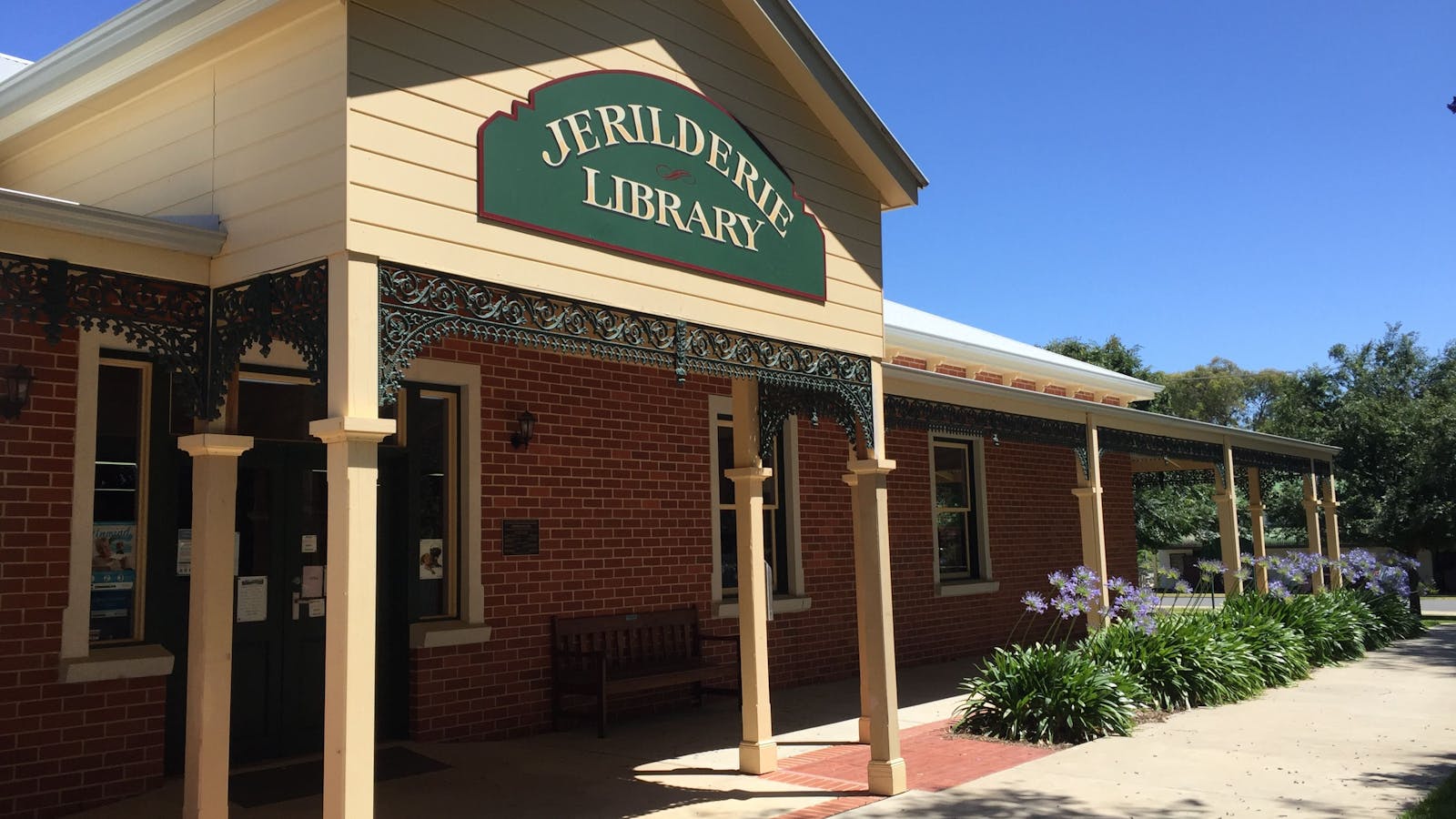 Jerilderie Library