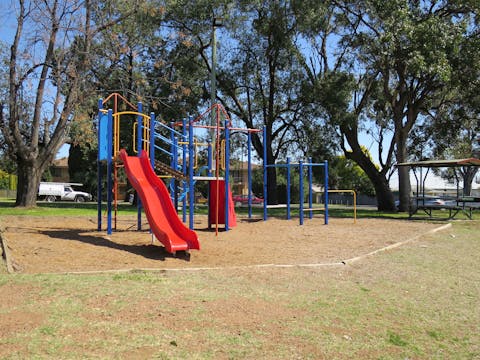 Mornington Park Reserve