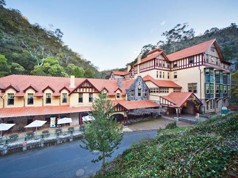 Jenolan Caves House