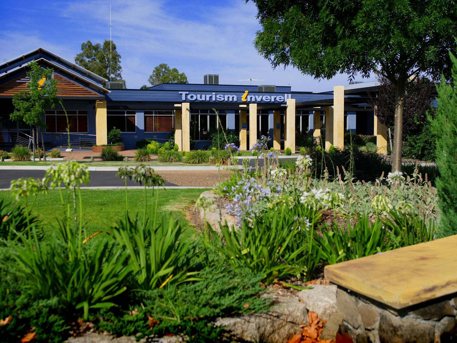 Tourism Inverell building in background and gardens in foreground
