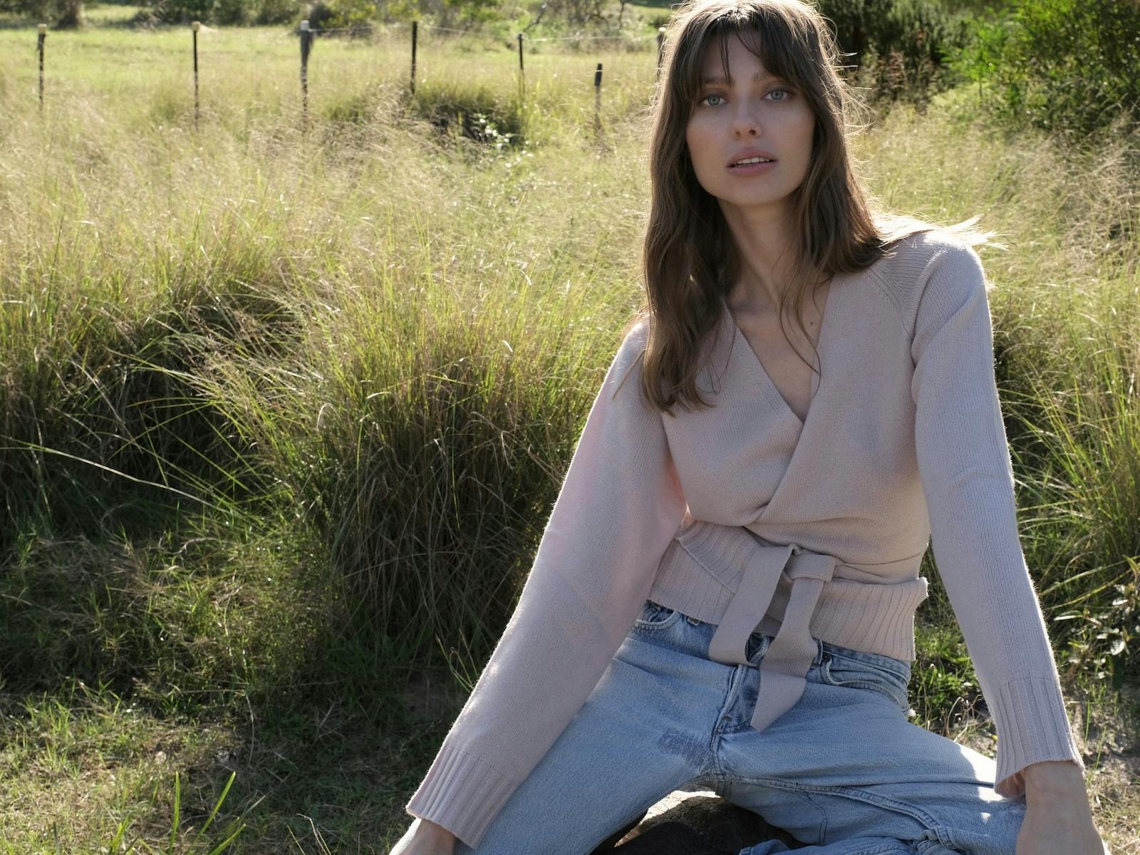 Sonya Hopkins Sydney pure cashmere knitwear, scarves & accessories
