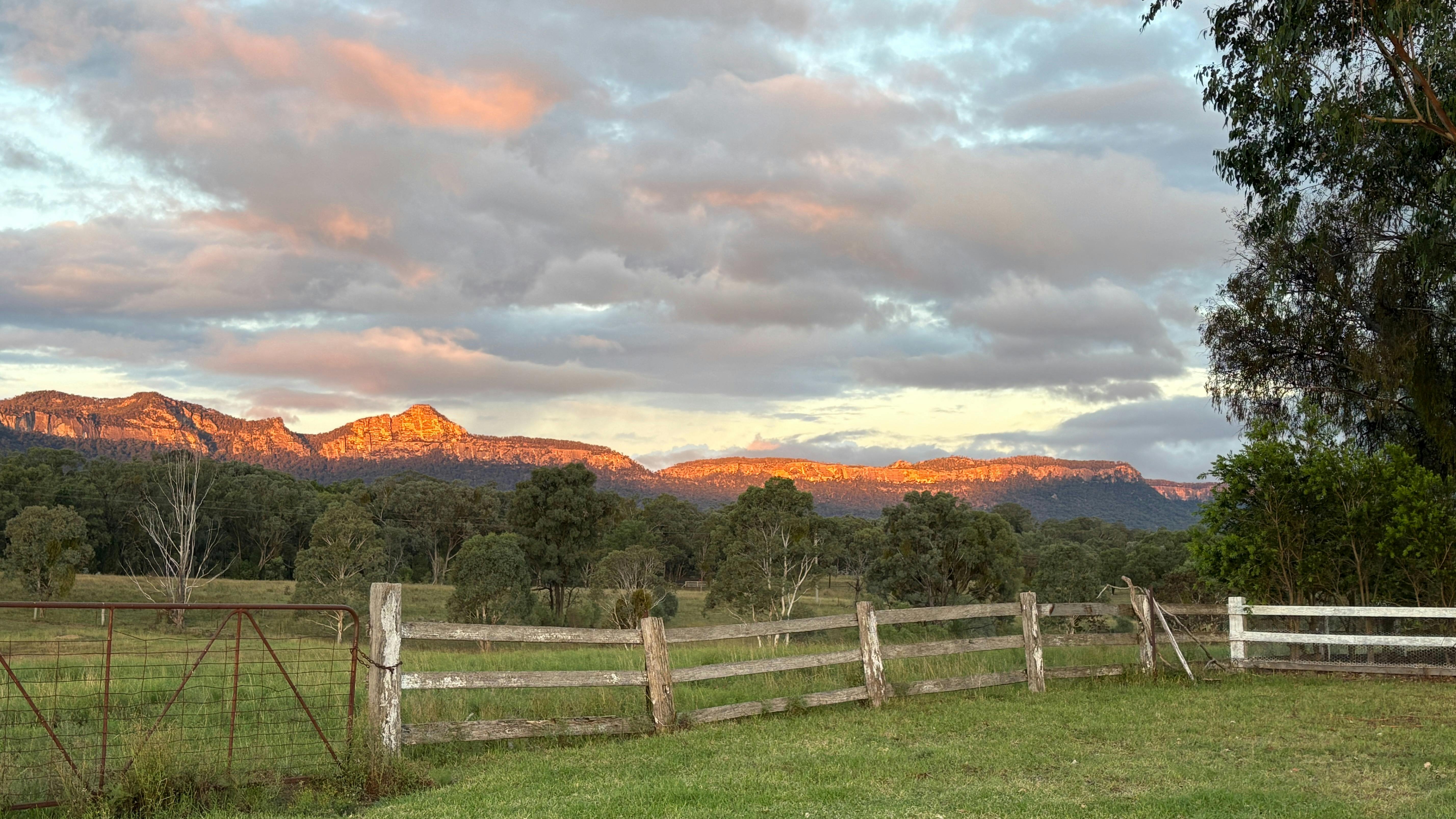 Artist Residencies Capertee Valley