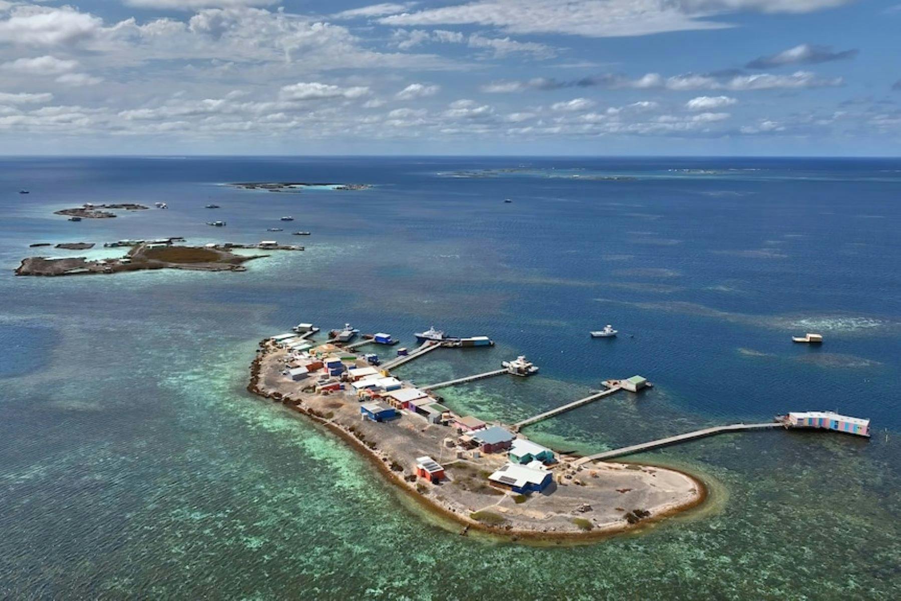 Blue Juice Charters Abrolhos Islands