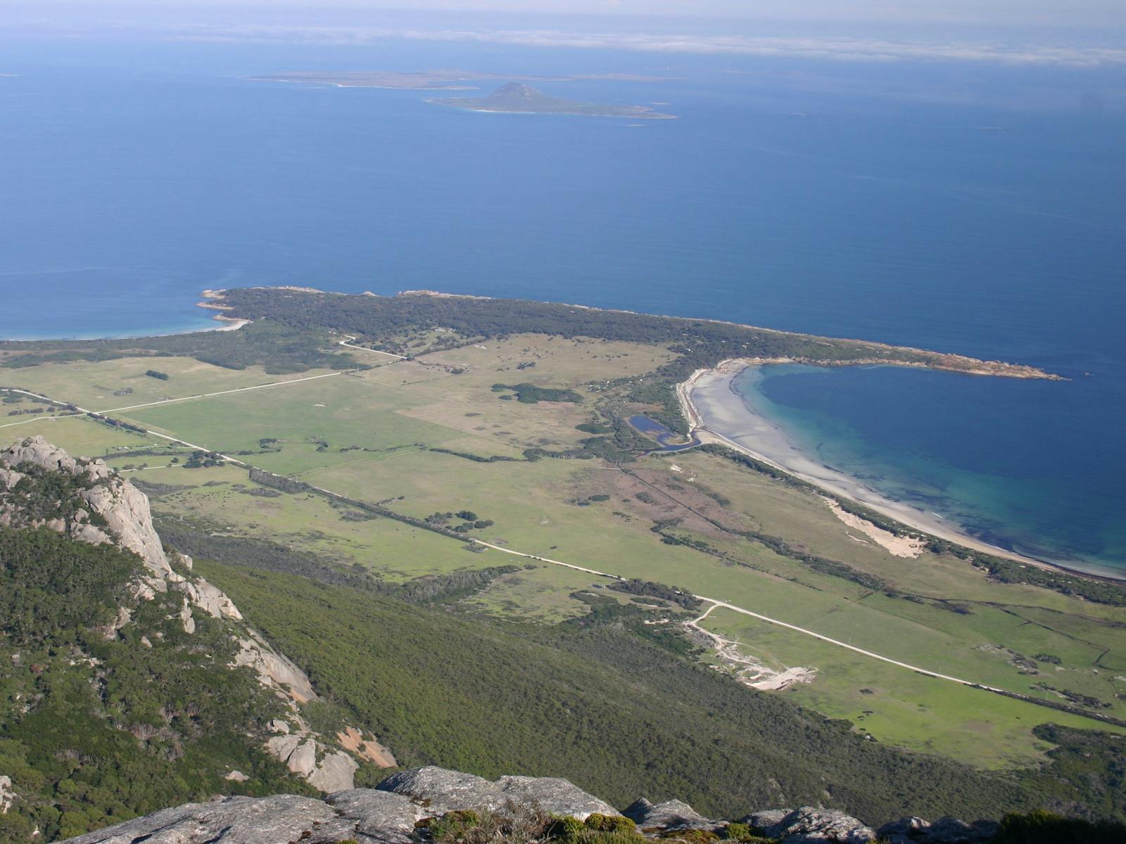 View from the Summit Mt Strzelecki Peak