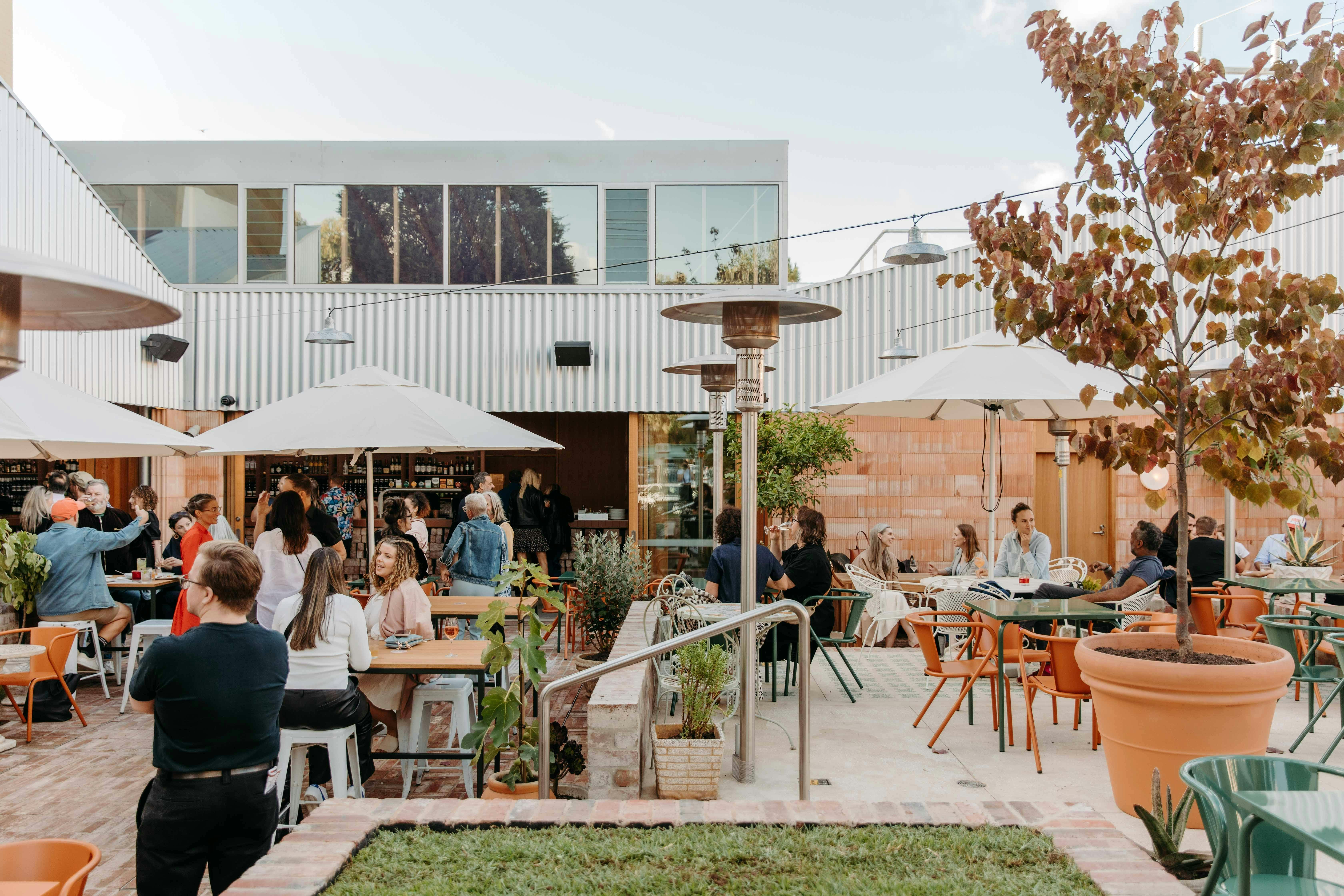 Hotel Railway - Beer Garden