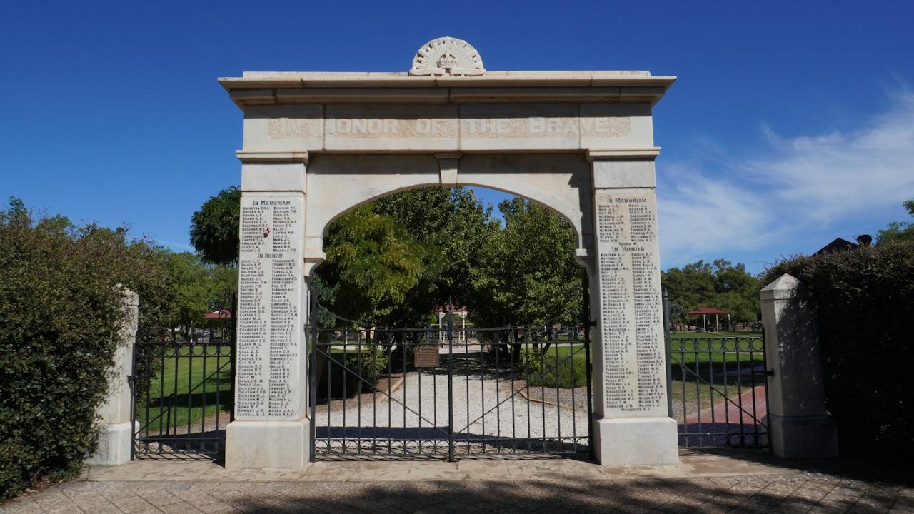 Marble Arch - Jamestown Memorial Park