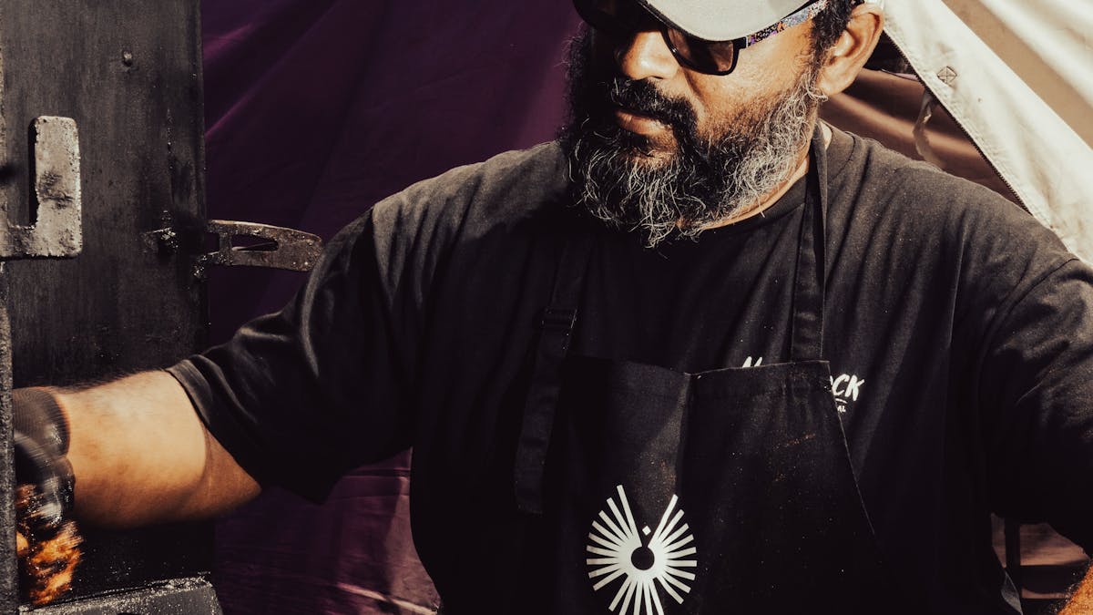 Best BBQ Festival in Noosa – Meat Noosa 2025 – A crowd enjoying mouthwatering barbecue, craft beers,