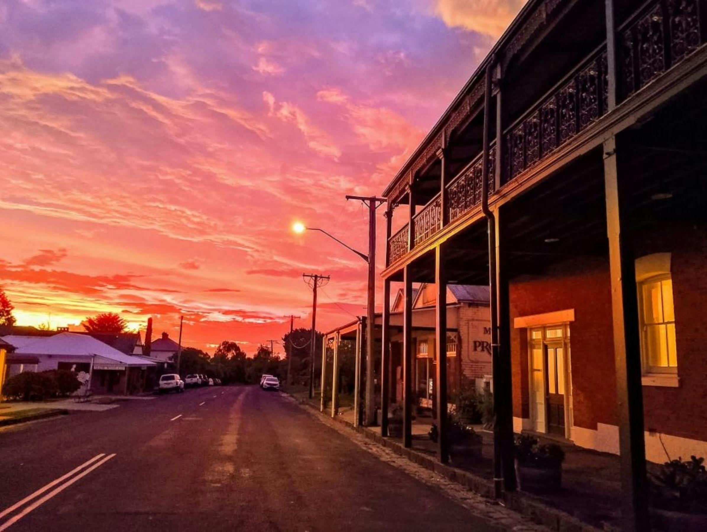 Artist of the Month – Jennifer Unwin