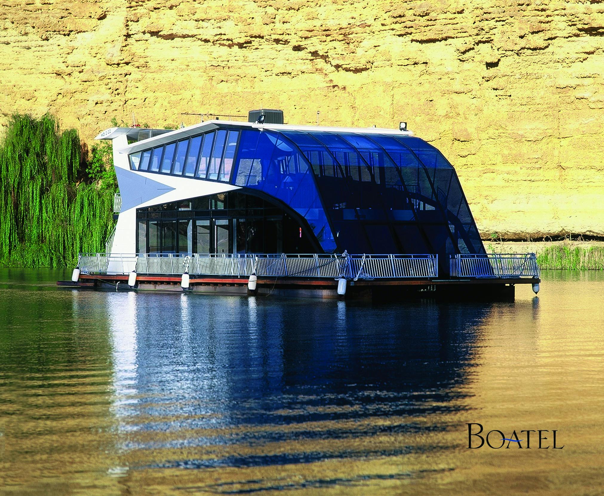 Australia's Most Prestigious and respected Luxury Houseboat on The Mighty Murray Mildura.