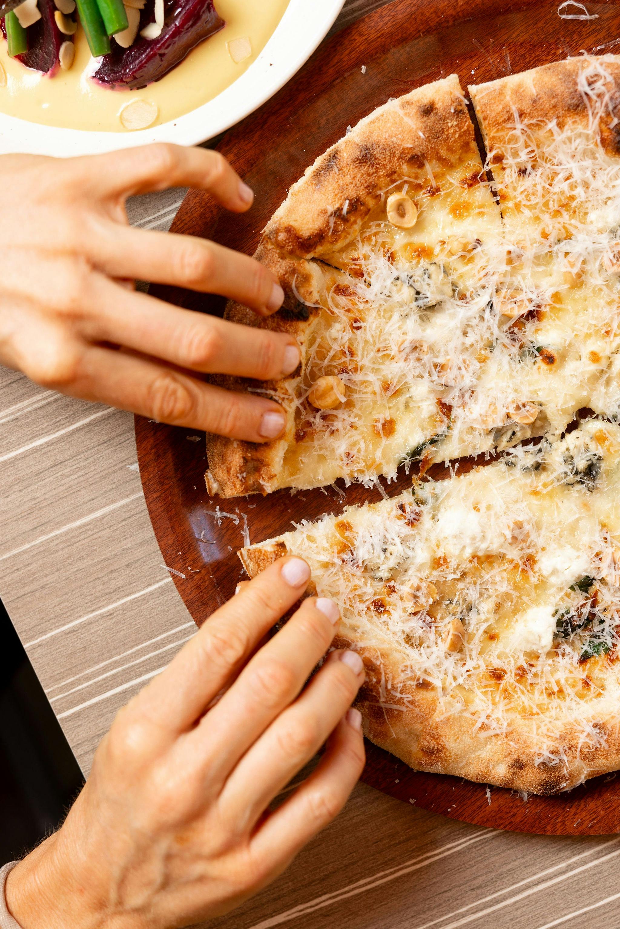 Quattro Formaggi Pizza