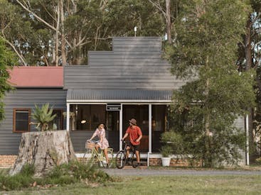 Bay and Bush Jervis Bay Nature Retreat